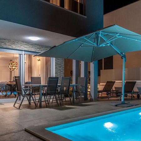 Villa Dea - Dein Rueckzugsort Am Meer Mit Beheiztem Pool Vrsi Εξωτερικό φωτογραφία