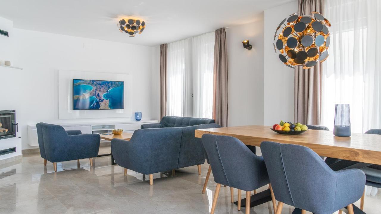Villa Dea - Dein Rueckzugsort Am Meer Mit Beheiztem Pool Vrsi Εξωτερικό φωτογραφία