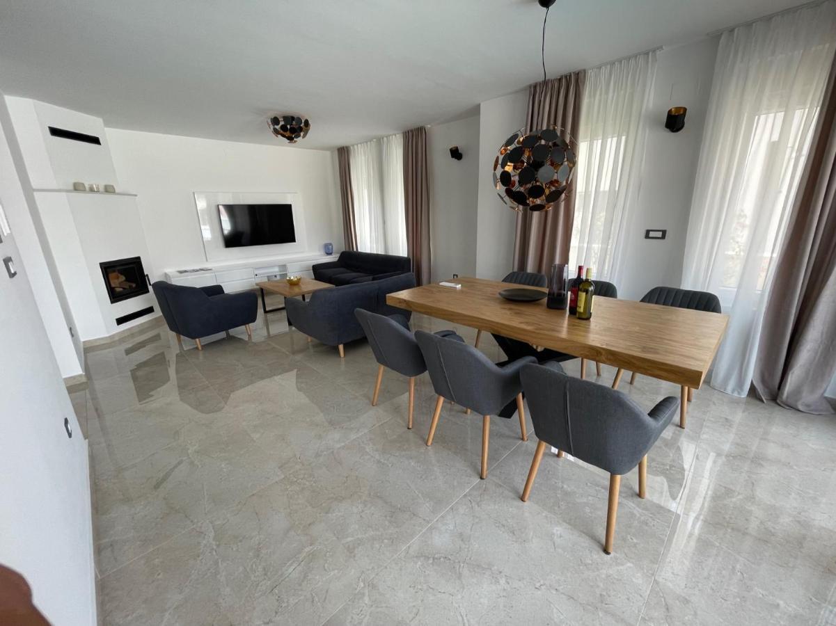 Villa Dea - Dein Rueckzugsort Am Meer Mit Beheiztem Pool Vrsi Εξωτερικό φωτογραφία