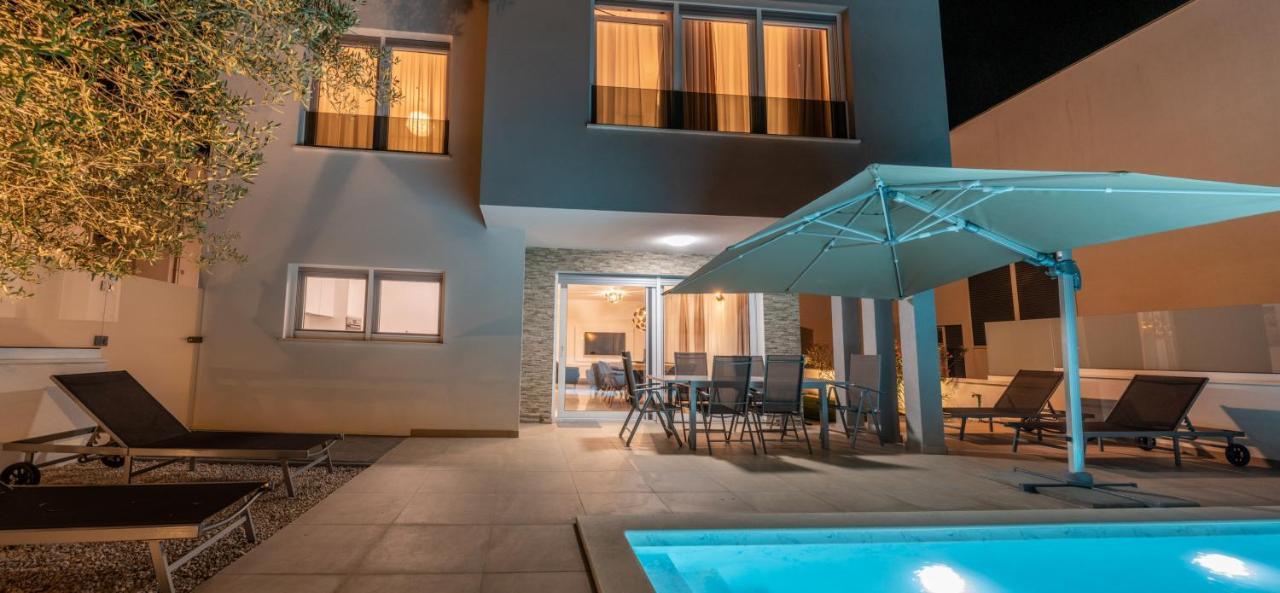Villa Dea - Dein Rueckzugsort Am Meer Mit Beheiztem Pool Vrsi Εξωτερικό φωτογραφία