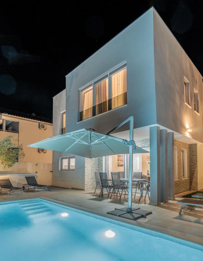 Villa Dea - Dein Rueckzugsort Am Meer Mit Beheiztem Pool Vrsi Εξωτερικό φωτογραφία