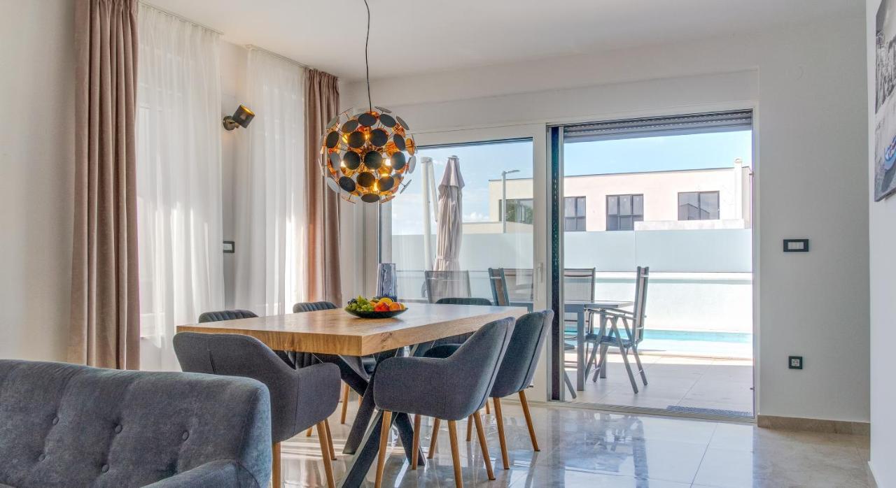 Villa Dea - Dein Rueckzugsort Am Meer Mit Beheiztem Pool Vrsi Εξωτερικό φωτογραφία