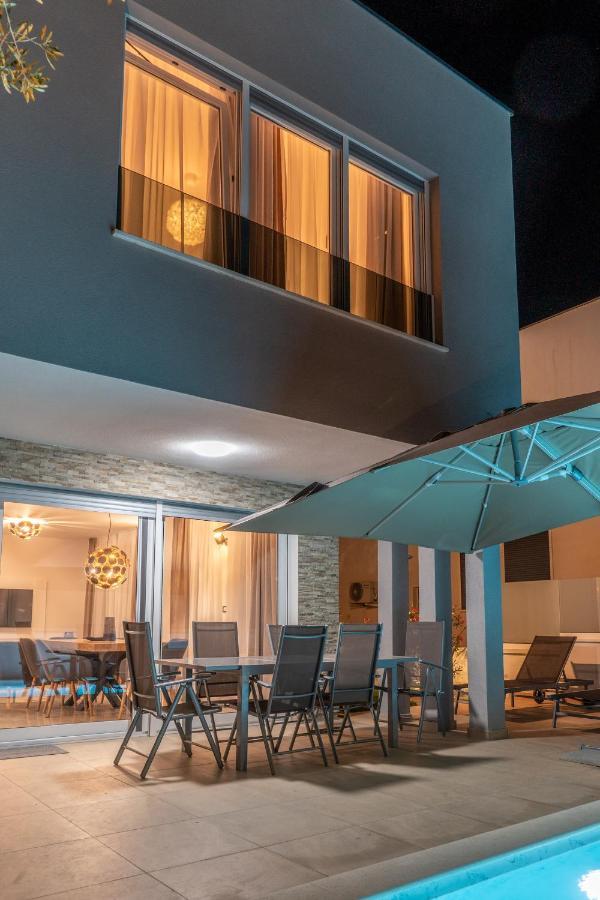 Villa Dea - Dein Rueckzugsort Am Meer Mit Beheiztem Pool Vrsi Εξωτερικό φωτογραφία