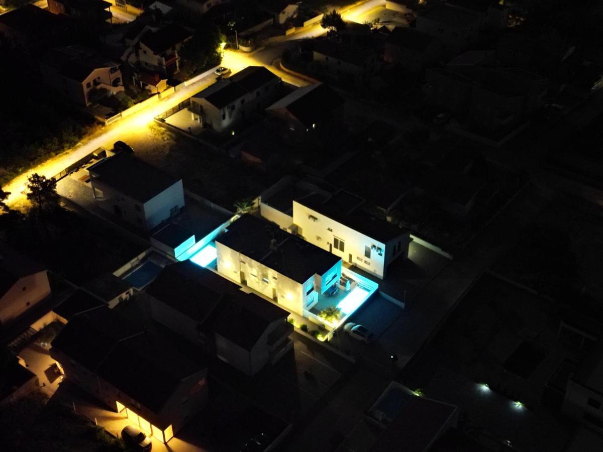 Villa Dea - Dein Rueckzugsort Am Meer Mit Beheiztem Pool Vrsi Εξωτερικό φωτογραφία